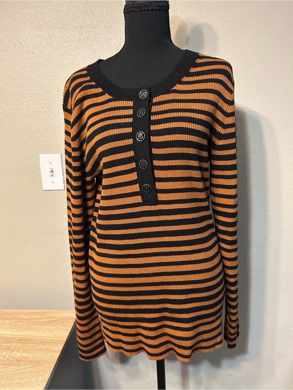 Karl Lagerfeld Paris Women XL Black Brown Striped Ribbed Sweater Logo Buttons